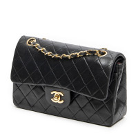 Chanel Classic Flap Bag aus Leder in Schwarz