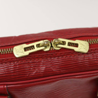 Louis Vuitton Porte Documents Voyage in Pelle in Rosso