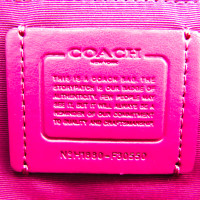 Coach Charlie Carryall in Rosa