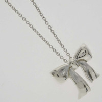Tiffany & Co. GG Ribbon Silver in Silvery