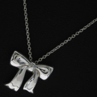 Tiffany & Co. GG Ribbon Silver in Silvery