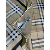 Burberry Scarf/Shawl Silk in Beige