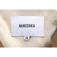 Nanushka  Anzug aus Seide in Gelb