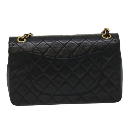 Chanel Flap Bag in Nero