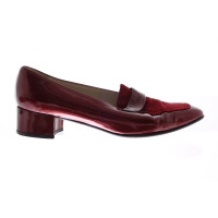 Bally Slipper/Ballerinas aus Lackleder in Rot