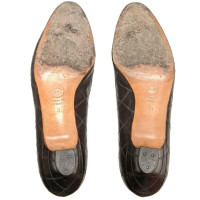 Chanel Pumps/Peeptoes Leer in Bruin