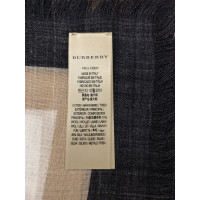 Burberry Carré Wool/Silk 140x140 in Black