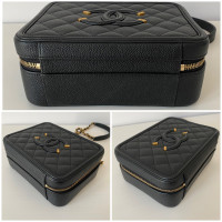 Chanel Filigree Vanity Case Small aus Leder in Schwarz