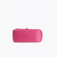 Chanel Chevron Flap Bag en Cuir en Rose/pink
