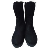 Louis Vuitton Boots Suede in Black