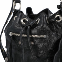 Balenciaga Le Cagole XS Bucket Bag Leer in Zwart