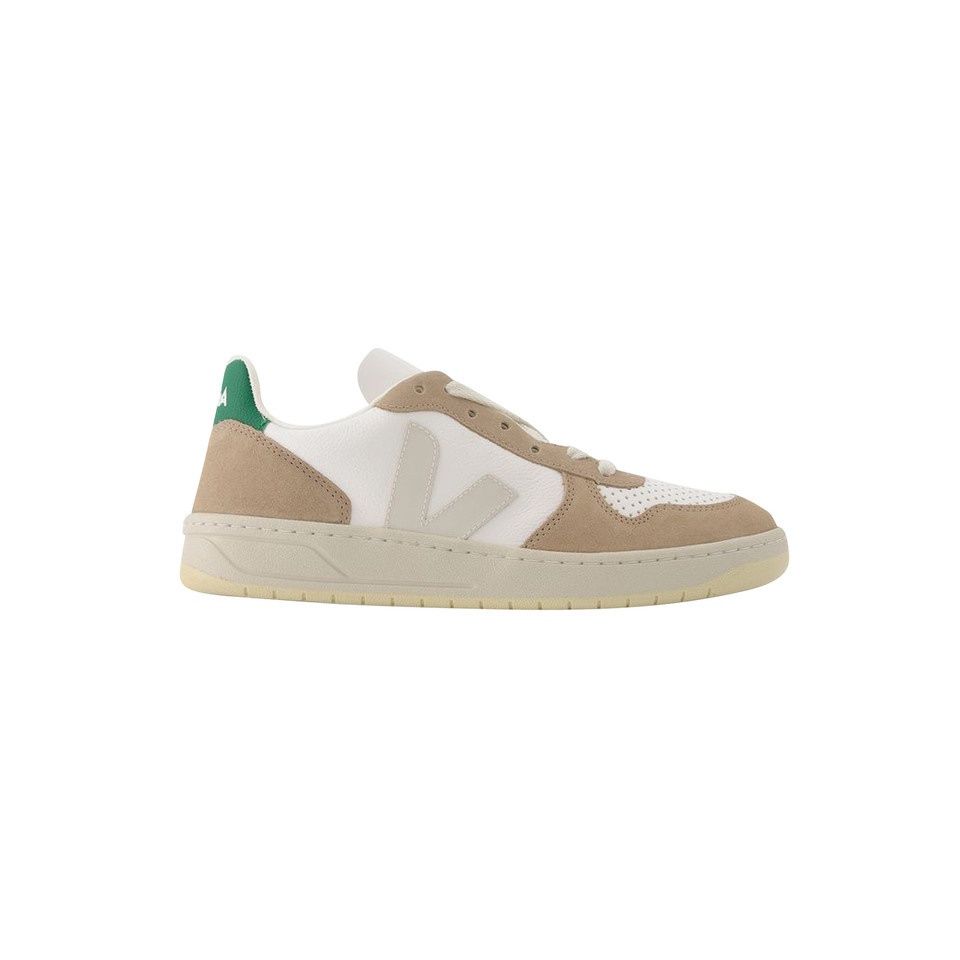 Veja Trainers Leather