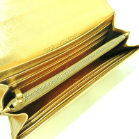 Fendi  Baguette aus Lackleder in Gold