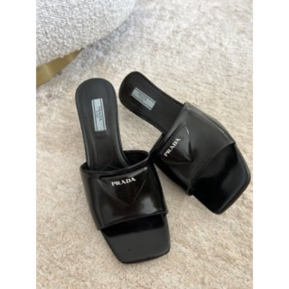 Prada Sandals Leather in Black