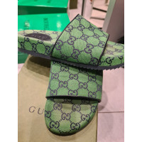 Gucci Sandali in Tela in Verde
