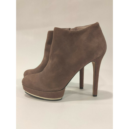 Vince Camuto Ankle boots Leather in Ochre