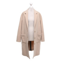 Closed Vacht in beige