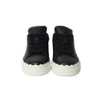 Chloé Sneakers aus Leder in Schwarz