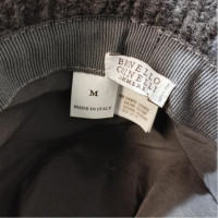 Brunello Cucinelli Chapeau/Casquette en Cachemire en Gris