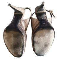 Hugo Boss Sandalen aus Seide in Grau