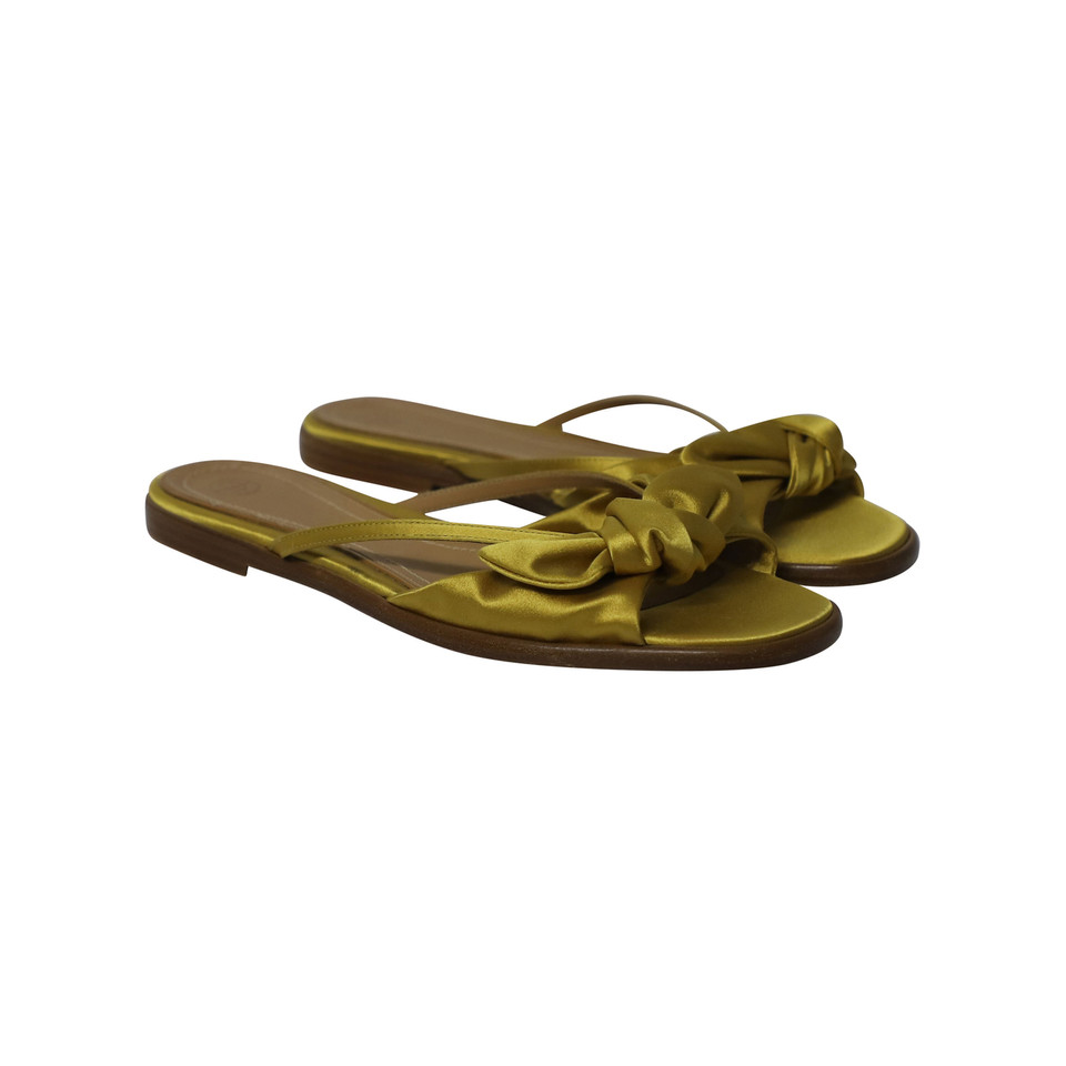 The Row Sandalen in Gold