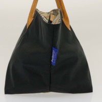 Burberry Tote bag in Black