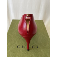 Gucci Pumps/Peeptoes Leather in Red