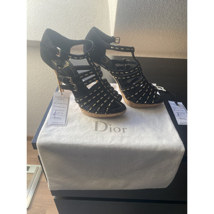 Christian Dior Sandalen aus Wildleder in Schwarz