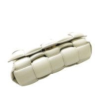 Bottega Veneta Padded Cassette aus Leder in Weiß