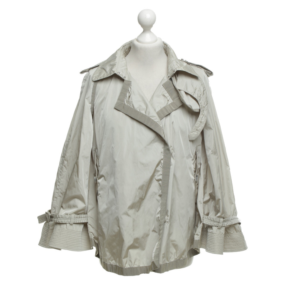 Moncler Cape in beige