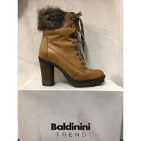 Baldinini Stiefeletten aus Leder in Beige