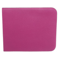 Mulberry iPad Case made of leather in fuchsia