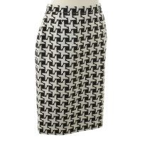 Escada skirt with graphic patterns