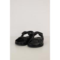 Pinko Sandalen aus Leder in Schwarz
