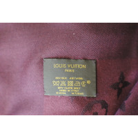 Louis Vuitton Monogram Tuch in Bordeaux