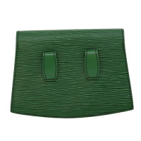 Louis Vuitton Clutch Leer in Groen