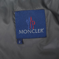 Moncler Jacke/Mantel in Grau