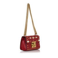 Gucci GG Matelassé Marmont Bag aus Leder in Rot