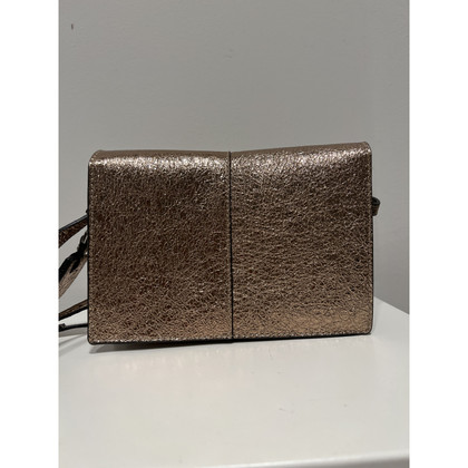 Gianni Chiarini Handbag Leather in Gold