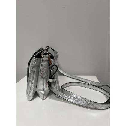 Gianni Chiarini Handtasche aus Leder in Silbern