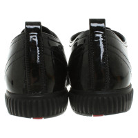 Prada Sneakers Lakleer in Zwart