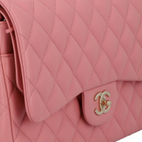 Chanel Timeless Classic aus Leder in Rosa / Pink