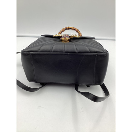 Gucci Queen Margaret Handbag aus Leder in Schwarz