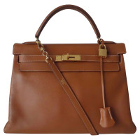 Hermès Kelly Bag 32 Leer in Goud