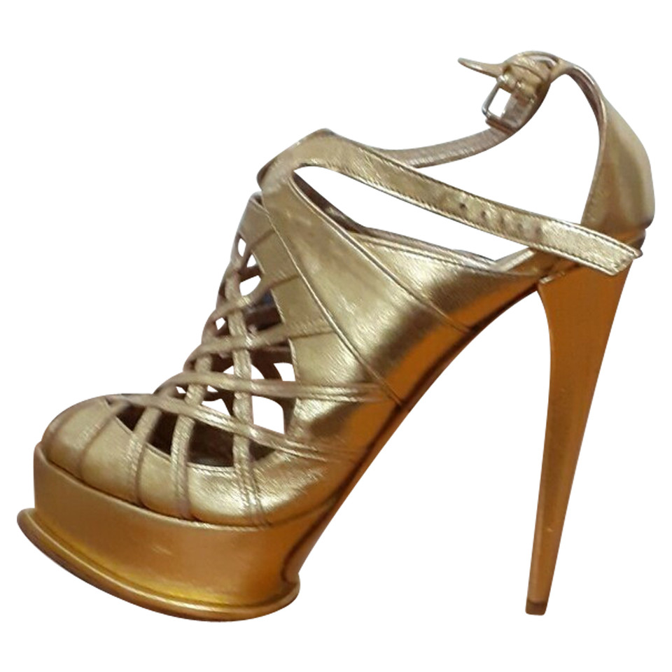 Anna Dello Russo Pour H&M Sandals Patent leather in Gold