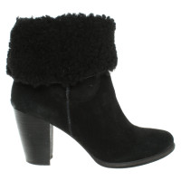 Ugg Australia Ankle boots with lambskin