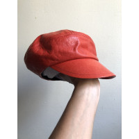 Prada Hut/Mütze aus Leder in Orange