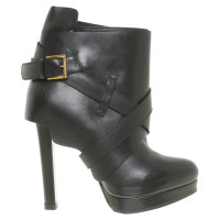 Mc Q Alexander Mc Queen Boots in Black