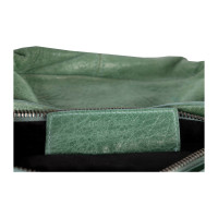 Balenciaga Classic Clutch Bag in Pelle in Verde