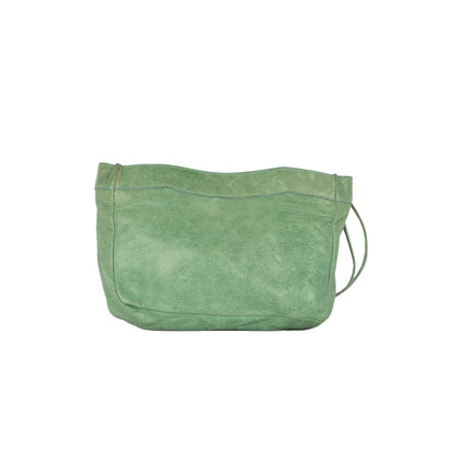 Balenciaga Classic Clutch Bag aus Leder in Grün